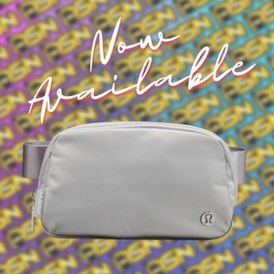 NWT lululemon Everywhere Belt Bag - Silver Drop